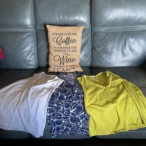 Liz Claiborne 3 Sleeveless Blouse Bundle